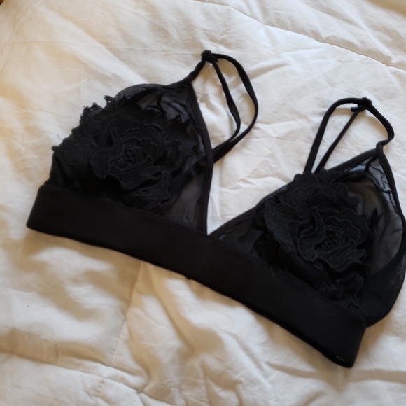 Black Mesh Bralette - Picture 3 of 4
